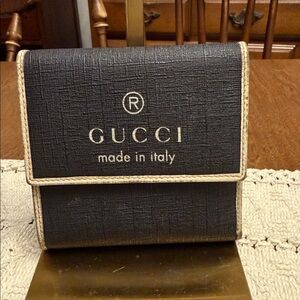 Gucci Black Wallet with Beige Trim